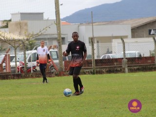 
<a style='margin-left: 5px;' class='btn btn-xs btn-social btn-facebook' href='https://www.facebook.com/sharer/sharer.php?u=https://www.boladovale.com.br/imgs/800-800-90/conteudo/fotos/1219/img0403.jpg' rel='popup' data-width='500' data-height='400'><i class='fa fa-facebook'></i>Compartilhar <span class='hidden-xs'>no Facebook</span>
</a> 
<a class='btn btn-default btn-xs' target='_blank' href='imgs/800-800-90/conteudo/fotos/1219/img0403.jpg'>
<span class='glyphicon glyphicon-cloud-download'></span> Salvar
</a> 
<span></span>