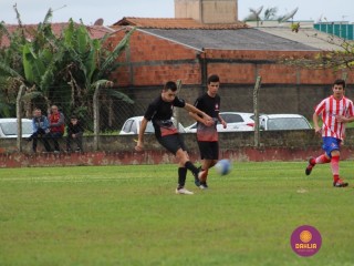 
<a style='margin-left: 5px;' class='btn btn-xs btn-social btn-facebook' href='https://www.facebook.com/sharer/sharer.php?u=https://www.boladovale.com.br/imgs/800-800-90/conteudo/fotos/1219/img0411.jpg' rel='popup' data-width='500' data-height='400'><i class='fa fa-facebook'></i>Compartilhar <span class='hidden-xs'>no Facebook</span>
</a> 
<a class='btn btn-default btn-xs' target='_blank' href='imgs/800-800-90/conteudo/fotos/1219/img0411.jpg'>
<span class='glyphicon glyphicon-cloud-download'></span> Salvar
</a> 
<span></span>