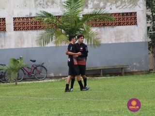 
<a style='margin-left: 5px;' class='btn btn-xs btn-social btn-facebook' href='https://www.facebook.com/sharer/sharer.php?u=https://www.boladovale.com.br/imgs/800-800-90/conteudo/fotos/1219/img0434.jpg' rel='popup' data-width='500' data-height='400'><i class='fa fa-facebook'></i>Compartilhar <span class='hidden-xs'>no Facebook</span>
</a> 
<a class='btn btn-default btn-xs' target='_blank' href='imgs/800-800-90/conteudo/fotos/1219/img0434.jpg'>
<span class='glyphicon glyphicon-cloud-download'></span> Salvar
</a> 
<span></span>