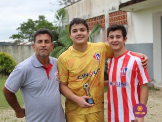 
<a style='margin-left: 5px;' class='btn btn-xs btn-social btn-facebook' href='https://www.facebook.com/sharer/sharer.php?u=https://www.boladovale.com.br/imgs/800-800-90/conteudo/fotos/1219/img0483.jpg' rel='popup' data-width='500' data-height='400'><i class='fa fa-facebook'></i>Compartilhar <span class='hidden-xs'>no Facebook</span>
</a> 
<a class='btn btn-default btn-xs' target='_blank' href='imgs/800-800-90/conteudo/fotos/1219/img0483.jpg'>
<span class='glyphicon glyphicon-cloud-download'></span> Salvar
</a> 
<span></span>