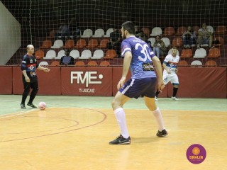 
<a style='margin-left: 5px;' class='btn btn-xs btn-social btn-facebook' href='https://www.facebook.com/sharer/sharer.php?u=https://www.boladovale.com.br/imgs/800-800-90/conteudo/fotos/1221/img8867.jpg' rel='popup' data-width='500' data-height='400'><i class='fa fa-facebook'></i>Compartilhar <span class='hidden-xs'>no Facebook</span>
</a> 
<a class='btn btn-default btn-xs' target='_blank' href='imgs/800-800-90/conteudo/fotos/1221/img8867.jpg'>
<span class='glyphicon glyphicon-cloud-download'></span> Salvar
</a> 
<span></span>