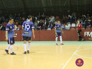 
<a style='margin-left: 5px;' class='btn btn-xs btn-social btn-facebook' href='https://www.facebook.com/sharer/sharer.php?u=https://www.boladovale.com.br/imgs/800-800-90/conteudo/fotos/1221/img8896.jpg' rel='popup' data-width='500' data-height='400'><i class='fa fa-facebook'></i>Compartilhar <span class='hidden-xs'>no Facebook</span>
</a> 
<a class='btn btn-default btn-xs' target='_blank' href='imgs/800-800-90/conteudo/fotos/1221/img8896.jpg'>
<span class='glyphicon glyphicon-cloud-download'></span> Salvar
</a> 
<span></span>