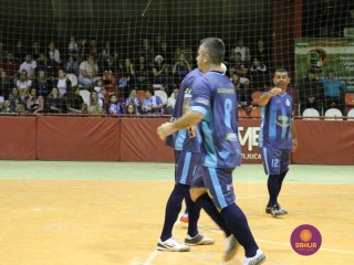 
<a style='margin-left: 5px;' class='btn btn-xs btn-social btn-facebook' href='https://www.facebook.com/sharer/sharer.php?u=https://www.boladovale.com.br/imgs/800-800-90/conteudo/fotos/1222/img8941.jpg' rel='popup' data-width='500' data-height='400'><i class='fa fa-facebook'></i>Compartilhar <span class='hidden-xs'>no Facebook</span>
</a> 
<a class='btn btn-default btn-xs' target='_blank' href='imgs/800-800-90/conteudo/fotos/1222/img8941.jpg'>
<span class='glyphicon glyphicon-cloud-download'></span> Salvar
</a> 
<span></span>