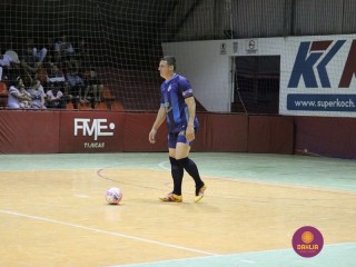 
<a style='margin-left: 5px;' class='btn btn-xs btn-social btn-facebook' href='https://www.facebook.com/sharer/sharer.php?u=https://www.boladovale.com.br/imgs/800-800-90/conteudo/fotos/1222/img8943.jpg' rel='popup' data-width='500' data-height='400'><i class='fa fa-facebook'></i>Compartilhar <span class='hidden-xs'>no Facebook</span>
</a> 
<a class='btn btn-default btn-xs' target='_blank' href='imgs/800-800-90/conteudo/fotos/1222/img8943.jpg'>
<span class='glyphicon glyphicon-cloud-download'></span> Salvar
</a> 
<span></span>