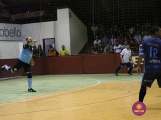 
<a style='margin-left: 5px;' class='btn btn-xs btn-social btn-facebook' href='https://www.facebook.com/sharer/sharer.php?u=https://www.boladovale.com.br/imgs/800-800-90/conteudo/fotos/1222/img8948.jpg' rel='popup' data-width='500' data-height='400'><i class='fa fa-facebook'></i>Compartilhar <span class='hidden-xs'>no Facebook</span>
</a> 
<a class='btn btn-default btn-xs' target='_blank' href='imgs/800-800-90/conteudo/fotos/1222/img8948.jpg'>
<span class='glyphicon glyphicon-cloud-download'></span> Salvar
</a> 
<span></span>