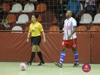 
<a style='margin-left: 5px;' class='btn btn-xs btn-social btn-facebook' href='https://www.facebook.com/sharer/sharer.php?u=https://www.boladovale.com.br/imgs/800-800-90/conteudo/fotos/1224/img9088.jpg' rel='popup' data-width='500' data-height='400'><i class='fa fa-facebook'></i>Compartilhar <span class='hidden-xs'>no Facebook</span>
</a> 
<a class='btn btn-default btn-xs' target='_blank' href='imgs/800-800-90/conteudo/fotos/1224/img9088.jpg'>
<span class='glyphicon glyphicon-cloud-download'></span> Salvar
</a> 
<span></span>
