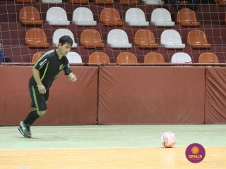 
<a style='margin-left: 5px;' class='btn btn-xs btn-social btn-facebook' href='https://www.facebook.com/sharer/sharer.php?u=https://www.boladovale.com.br/imgs/800-800-90/conteudo/fotos/1224/img9099.jpg' rel='popup' data-width='500' data-height='400'><i class='fa fa-facebook'></i>Compartilhar <span class='hidden-xs'>no Facebook</span>
</a> 
<a class='btn btn-default btn-xs' target='_blank' href='imgs/800-800-90/conteudo/fotos/1224/img9099.jpg'>
<span class='glyphicon glyphicon-cloud-download'></span> Salvar
</a> 
<span></span>