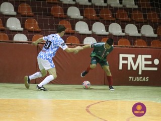 
<a style='margin-left: 5px;' class='btn btn-xs btn-social btn-facebook' href='https://www.facebook.com/sharer/sharer.php?u=https://www.boladovale.com.br/imgs/800-800-90/conteudo/fotos/1226/img9250.jpg' rel='popup' data-width='500' data-height='400'><i class='fa fa-facebook'></i>Compartilhar <span class='hidden-xs'>no Facebook</span>
</a> 
<a class='btn btn-default btn-xs' target='_blank' href='imgs/800-800-90/conteudo/fotos/1226/img9250.jpg'>
<span class='glyphicon glyphicon-cloud-download'></span> Salvar
</a> 
<span></span>