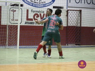 
<a style='margin-left: 5px;' class='btn btn-xs btn-social btn-facebook' href='https://www.facebook.com/sharer/sharer.php?u=https://www.boladovale.com.br/imgs/800-800-90/conteudo/fotos/1226/img9263.jpg' rel='popup' data-width='500' data-height='400'><i class='fa fa-facebook'></i>Compartilhar <span class='hidden-xs'>no Facebook</span>
</a> 
<a class='btn btn-default btn-xs' target='_blank' href='imgs/800-800-90/conteudo/fotos/1226/img9263.jpg'>
<span class='glyphicon glyphicon-cloud-download'></span> Salvar
</a> 
<span></span>
