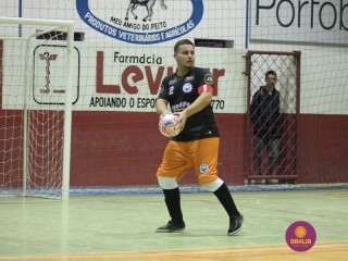 
<a style='margin-left: 5px;' class='btn btn-xs btn-social btn-facebook' href='https://www.facebook.com/sharer/sharer.php?u=https://www.boladovale.com.br/imgs/800-800-90/conteudo/fotos/1227/img5917.jpg' rel='popup' data-width='500' data-height='400'><i class='fa fa-facebook'></i>Compartilhar <span class='hidden-xs'>no Facebook</span>
</a> 
<a class='btn btn-default btn-xs' target='_blank' href='imgs/800-800-90/conteudo/fotos/1227/img5917.jpg'>
<span class='glyphicon glyphicon-cloud-download'></span> Salvar
</a> 
<span></span>