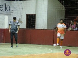 
<a style='margin-left: 5px;' class='btn btn-xs btn-social btn-facebook' href='https://www.facebook.com/sharer/sharer.php?u=https://www.boladovale.com.br/imgs/800-800-90/conteudo/fotos/1228/img6027.jpg' rel='popup' data-width='500' data-height='400'><i class='fa fa-facebook'></i>Compartilhar <span class='hidden-xs'>no Facebook</span>
</a> 
<a class='btn btn-default btn-xs' target='_blank' href='imgs/800-800-90/conteudo/fotos/1228/img6027.jpg'>
<span class='glyphicon glyphicon-cloud-download'></span> Salvar
</a> 
<span></span>