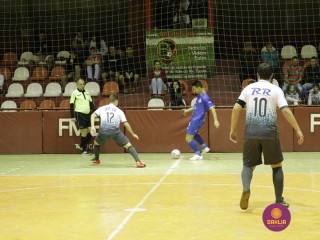 
<a style='margin-left: 5px;' class='btn btn-xs btn-social btn-facebook' href='https://www.facebook.com/sharer/sharer.php?u=https://www.boladovale.com.br/imgs/800-800-90/conteudo/fotos/1231/mg9405.jpg' rel='popup' data-width='500' data-height='400'><i class='fa fa-facebook'></i>Compartilhar <span class='hidden-xs'>no Facebook</span>
</a> 
<a class='btn btn-default btn-xs' target='_blank' href='imgs/800-800-90/conteudo/fotos/1231/mg9405.jpg'>
<span class='glyphicon glyphicon-cloud-download'></span> Salvar
</a> 
<span></span>