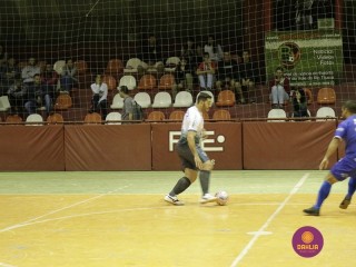 
<a style='margin-left: 5px;' class='btn btn-xs btn-social btn-facebook' href='https://www.facebook.com/sharer/sharer.php?u=https://www.boladovale.com.br/imgs/800-800-90/conteudo/fotos/1231/mg9414.jpg' rel='popup' data-width='500' data-height='400'><i class='fa fa-facebook'></i>Compartilhar <span class='hidden-xs'>no Facebook</span>
</a> 
<a class='btn btn-default btn-xs' target='_blank' href='imgs/800-800-90/conteudo/fotos/1231/mg9414.jpg'>
<span class='glyphicon glyphicon-cloud-download'></span> Salvar
</a> 
<span></span>