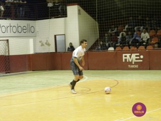 
<a style='margin-left: 5px;' class='btn btn-xs btn-social btn-facebook' href='https://www.facebook.com/sharer/sharer.php?u=https://www.boladovale.com.br/imgs/800-800-90/conteudo/fotos/1231/mg9443.jpg' rel='popup' data-width='500' data-height='400'><i class='fa fa-facebook'></i>Compartilhar <span class='hidden-xs'>no Facebook</span>
</a> 
<a class='btn btn-default btn-xs' target='_blank' href='imgs/800-800-90/conteudo/fotos/1231/mg9443.jpg'>
<span class='glyphicon glyphicon-cloud-download'></span> Salvar
</a> 
<span></span>