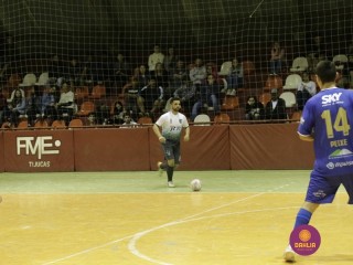 
<a style='margin-left: 5px;' class='btn btn-xs btn-social btn-facebook' href='https://www.facebook.com/sharer/sharer.php?u=https://www.boladovale.com.br/imgs/800-800-90/conteudo/fotos/1231/mg9459.jpg' rel='popup' data-width='500' data-height='400'><i class='fa fa-facebook'></i>Compartilhar <span class='hidden-xs'>no Facebook</span>
</a> 
<a class='btn btn-default btn-xs' target='_blank' href='imgs/800-800-90/conteudo/fotos/1231/mg9459.jpg'>
<span class='glyphicon glyphicon-cloud-download'></span> Salvar
</a> 
<span></span>