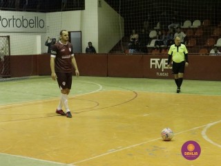 
<a style='margin-left: 5px;' class='btn btn-xs btn-social btn-facebook' href='https://www.facebook.com/sharer/sharer.php?u=https://www.boladovale.com.br/imgs/800-800-90/conteudo/fotos/1232/mg9537.jpg' rel='popup' data-width='500' data-height='400'><i class='fa fa-facebook'></i>Compartilhar <span class='hidden-xs'>no Facebook</span>
</a> 
<a class='btn btn-default btn-xs' target='_blank' href='imgs/800-800-90/conteudo/fotos/1232/mg9537.jpg'>
<span class='glyphicon glyphicon-cloud-download'></span> Salvar
</a> 
<span></span>
