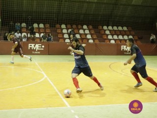 
<a style='margin-left: 5px;' class='btn btn-xs btn-social btn-facebook' href='https://www.facebook.com/sharer/sharer.php?u=https://www.boladovale.com.br/imgs/800-800-90/conteudo/fotos/1232/mg9549.jpg' rel='popup' data-width='500' data-height='400'><i class='fa fa-facebook'></i>Compartilhar <span class='hidden-xs'>no Facebook</span>
</a> 
<a class='btn btn-default btn-xs' target='_blank' href='imgs/800-800-90/conteudo/fotos/1232/mg9549.jpg'>
<span class='glyphicon glyphicon-cloud-download'></span> Salvar
</a> 
<span></span>