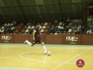 
<a style='margin-left: 5px;' class='btn btn-xs btn-social btn-facebook' href='https://www.facebook.com/sharer/sharer.php?u=https://www.boladovale.com.br/imgs/800-800-90/conteudo/fotos/1232/mg9562.jpg' rel='popup' data-width='500' data-height='400'><i class='fa fa-facebook'></i>Compartilhar <span class='hidden-xs'>no Facebook</span>
</a> 
<a class='btn btn-default btn-xs' target='_blank' href='imgs/800-800-90/conteudo/fotos/1232/mg9562.jpg'>
<span class='glyphicon glyphicon-cloud-download'></span> Salvar
</a> 
<span></span>