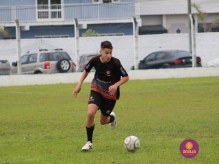 
<a style='margin-left: 5px;' class='btn btn-xs btn-social btn-facebook' href='https://www.facebook.com/sharer/sharer.php?u=https://www.boladovale.com.br/imgs/800-800-90/conteudo/fotos/1233/img9675.jpg' rel='popup' data-width='500' data-height='400'><i class='fa fa-facebook'></i>Compartilhar <span class='hidden-xs'>no Facebook</span>
</a> 
<a class='btn btn-default btn-xs' target='_blank' href='imgs/800-800-90/conteudo/fotos/1233/img9675.jpg'>
<span class='glyphicon glyphicon-cloud-download'></span> Salvar
</a> 
<span></span>