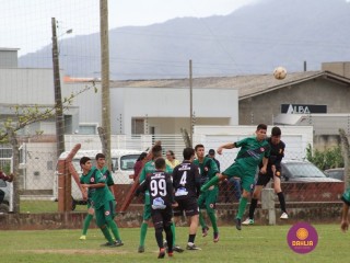 
<a style='margin-left: 5px;' class='btn btn-xs btn-social btn-facebook' href='https://www.facebook.com/sharer/sharer.php?u=https://www.boladovale.com.br/imgs/800-800-90/conteudo/fotos/1234/img9812.jpg' rel='popup' data-width='500' data-height='400'><i class='fa fa-facebook'></i>Compartilhar <span class='hidden-xs'>no Facebook</span>
</a> 
<a class='btn btn-default btn-xs' target='_blank' href='imgs/800-800-90/conteudo/fotos/1234/img9812.jpg'>
<span class='glyphicon glyphicon-cloud-download'></span> Salvar
</a> 
<span></span>