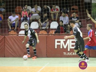 
<a style='margin-left: 5px;' class='btn btn-xs btn-social btn-facebook' href='https://www.facebook.com/sharer/sharer.php?u=https://www.boladovale.com.br/imgs/800-800-90/conteudo/fotos/1235/img9907.jpg' rel='popup' data-width='500' data-height='400'><i class='fa fa-facebook'></i>Compartilhar <span class='hidden-xs'>no Facebook</span>
</a> 
<a class='btn btn-default btn-xs' target='_blank' href='imgs/800-800-90/conteudo/fotos/1235/img9907.jpg'>
<span class='glyphicon glyphicon-cloud-download'></span> Salvar
</a> 
<span></span>