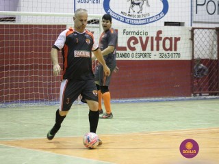 
<a style='margin-left: 5px;' class='btn btn-xs btn-social btn-facebook' href='https://www.facebook.com/sharer/sharer.php?u=https://www.boladovale.com.br/imgs/800-800-90/conteudo/fotos/1236/img9978.jpg' rel='popup' data-width='500' data-height='400'><i class='fa fa-facebook'></i>Compartilhar <span class='hidden-xs'>no Facebook</span>
</a> 
<a class='btn btn-default btn-xs' target='_blank' href='imgs/800-800-90/conteudo/fotos/1236/img9978.jpg'>
<span class='glyphicon glyphicon-cloud-download'></span> Salvar
</a> 
<span></span>