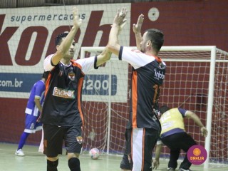
<a style='margin-left: 5px;' class='btn btn-xs btn-social btn-facebook' href='https://www.facebook.com/sharer/sharer.php?u=https://www.boladovale.com.br/imgs/800-800-90/conteudo/fotos/1236/img9986.jpg' rel='popup' data-width='500' data-height='400'><i class='fa fa-facebook'></i>Compartilhar <span class='hidden-xs'>no Facebook</span>
</a> 
<a class='btn btn-default btn-xs' target='_blank' href='imgs/800-800-90/conteudo/fotos/1236/img9986.jpg'>
<span class='glyphicon glyphicon-cloud-download'></span> Salvar
</a> 
<span></span>