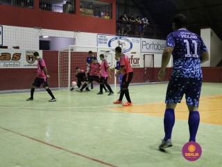 
<a style='margin-left: 5px;' class='btn btn-xs btn-social btn-facebook' href='https://www.facebook.com/sharer/sharer.php?u=https://www.boladovale.com.br/imgs/800-800-90/conteudo/fotos/1237/img0037.jpg' rel='popup' data-width='500' data-height='400'><i class='fa fa-facebook'></i>Compartilhar <span class='hidden-xs'>no Facebook</span>
</a> 
<a class='btn btn-default btn-xs' target='_blank' href='imgs/800-800-90/conteudo/fotos/1237/img0037.jpg'>
<span class='glyphicon glyphicon-cloud-download'></span> Salvar
</a> 
<span></span>