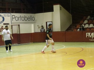 
<a style='margin-left: 5px;' class='btn btn-xs btn-social btn-facebook' href='https://www.facebook.com/sharer/sharer.php?u=https://www.boladovale.com.br/imgs/800-800-90/conteudo/fotos/1238/mg0094.jpg' rel='popup' data-width='500' data-height='400'><i class='fa fa-facebook'></i>Compartilhar <span class='hidden-xs'>no Facebook</span>
</a> 
<a class='btn btn-default btn-xs' target='_blank' href='imgs/800-800-90/conteudo/fotos/1238/mg0094.jpg'>
<span class='glyphicon glyphicon-cloud-download'></span> Salvar
</a> 
<span></span>