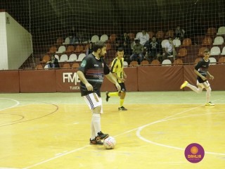 
<a style='margin-left: 5px;' class='btn btn-xs btn-social btn-facebook' href='https://www.facebook.com/sharer/sharer.php?u=https://www.boladovale.com.br/imgs/800-800-90/conteudo/fotos/1238/mg0118.jpg' rel='popup' data-width='500' data-height='400'><i class='fa fa-facebook'></i>Compartilhar <span class='hidden-xs'>no Facebook</span>
</a> 
<a class='btn btn-default btn-xs' target='_blank' href='imgs/800-800-90/conteudo/fotos/1238/mg0118.jpg'>
<span class='glyphicon glyphicon-cloud-download'></span> Salvar
</a> 
<span></span>