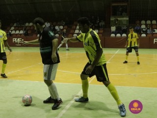 
<a style='margin-left: 5px;' class='btn btn-xs btn-social btn-facebook' href='https://www.facebook.com/sharer/sharer.php?u=https://www.boladovale.com.br/imgs/800-800-90/conteudo/fotos/1238/mg0134.jpg' rel='popup' data-width='500' data-height='400'><i class='fa fa-facebook'></i>Compartilhar <span class='hidden-xs'>no Facebook</span>
</a> 
<a class='btn btn-default btn-xs' target='_blank' href='imgs/800-800-90/conteudo/fotos/1238/mg0134.jpg'>
<span class='glyphicon glyphicon-cloud-download'></span> Salvar
</a> 
<span></span>