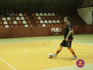 
<a style='margin-left: 5px;' class='btn btn-xs btn-social btn-facebook' href='https://www.facebook.com/sharer/sharer.php?u=https://www.boladovale.com.br/imgs/800-800-90/conteudo/fotos/1239/mg0253.jpg' rel='popup' data-width='500' data-height='400'><i class='fa fa-facebook'></i>Compartilhar <span class='hidden-xs'>no Facebook</span>
</a> 
<a class='btn btn-default btn-xs' target='_blank' href='imgs/800-800-90/conteudo/fotos/1239/mg0253.jpg'>
<span class='glyphicon glyphicon-cloud-download'></span> Salvar
</a> 
<span></span>