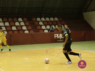 
<a style='margin-left: 5px;' class='btn btn-xs btn-social btn-facebook' href='https://www.facebook.com/sharer/sharer.php?u=https://www.boladovale.com.br/imgs/800-800-90/conteudo/fotos/1240/mg0364.jpg' rel='popup' data-width='500' data-height='400'><i class='fa fa-facebook'></i>Compartilhar <span class='hidden-xs'>no Facebook</span>
</a> 
<a class='btn btn-default btn-xs' target='_blank' href='imgs/800-800-90/conteudo/fotos/1240/mg0364.jpg'>
<span class='glyphicon glyphicon-cloud-download'></span> Salvar
</a> 
<span></span>