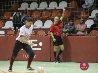 
<a style='margin-left: 5px;' class='btn btn-xs btn-social btn-facebook' href='https://www.facebook.com/sharer/sharer.php?u=https://www.boladovale.com.br/imgs/800-800-90/conteudo/fotos/1241/img0407.jpg' rel='popup' data-width='500' data-height='400'><i class='fa fa-facebook'></i>Compartilhar <span class='hidden-xs'>no Facebook</span>
</a> 
<a class='btn btn-default btn-xs' target='_blank' href='imgs/800-800-90/conteudo/fotos/1241/img0407.jpg'>
<span class='glyphicon glyphicon-cloud-download'></span> Salvar
</a> 
<span></span>