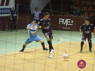 
<a style='margin-left: 5px;' class='btn btn-xs btn-social btn-facebook' href='https://www.facebook.com/sharer/sharer.php?u=https://www.boladovale.com.br/imgs/800-800-90/conteudo/fotos/1241/img0428.jpg' rel='popup' data-width='500' data-height='400'><i class='fa fa-facebook'></i>Compartilhar <span class='hidden-xs'>no Facebook</span>
</a> 
<a class='btn btn-default btn-xs' target='_blank' href='imgs/800-800-90/conteudo/fotos/1241/img0428.jpg'>
<span class='glyphicon glyphicon-cloud-download'></span> Salvar
</a> 
<span></span>