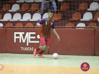 
<a style='margin-left: 5px;' class='btn btn-xs btn-social btn-facebook' href='https://www.facebook.com/sharer/sharer.php?u=https://www.boladovale.com.br/imgs/800-800-90/conteudo/fotos/1243/img0533.jpg' rel='popup' data-width='500' data-height='400'><i class='fa fa-facebook'></i>Compartilhar <span class='hidden-xs'>no Facebook</span>
</a> 
<a class='btn btn-default btn-xs' target='_blank' href='imgs/800-800-90/conteudo/fotos/1243/img0533.jpg'>
<span class='glyphicon glyphicon-cloud-download'></span> Salvar
</a> 
<span></span>