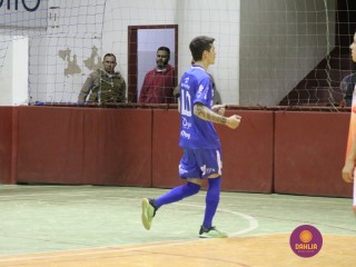 
<a style='margin-left: 5px;' class='btn btn-xs btn-social btn-facebook' href='https://www.facebook.com/sharer/sharer.php?u=https://www.boladovale.com.br/imgs/800-800-90/conteudo/fotos/1246/img0029.jpg' rel='popup' data-width='500' data-height='400'><i class='fa fa-facebook'></i>Compartilhar <span class='hidden-xs'>no Facebook</span>
</a> 
<a class='btn btn-default btn-xs' target='_blank' href='imgs/800-800-90/conteudo/fotos/1246/img0029.jpg'>
<span class='glyphicon glyphicon-cloud-download'></span> Salvar
</a> 
<span></span>