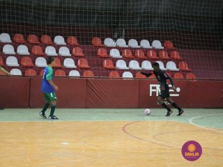 
<a style='margin-left: 5px;' class='btn btn-xs btn-social btn-facebook' href='https://www.facebook.com/sharer/sharer.php?u=https://www.boladovale.com.br/imgs/800-800-90/conteudo/fotos/1248/img6138.jpg' rel='popup' data-width='500' data-height='400'><i class='fa fa-facebook'></i>Compartilhar <span class='hidden-xs'>no Facebook</span>
</a> 
<a class='btn btn-default btn-xs' target='_blank' href='imgs/800-800-90/conteudo/fotos/1248/img6138.jpg'>
<span class='glyphicon glyphicon-cloud-download'></span> Salvar
</a> 
<span></span>