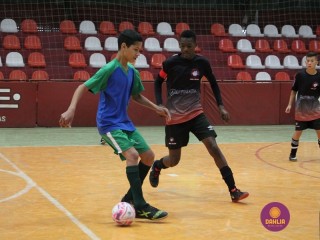 
<a style='margin-left: 5px;' class='btn btn-xs btn-social btn-facebook' href='https://www.facebook.com/sharer/sharer.php?u=https://www.boladovale.com.br/imgs/800-800-90/conteudo/fotos/1248/img6140.jpg' rel='popup' data-width='500' data-height='400'><i class='fa fa-facebook'></i>Compartilhar <span class='hidden-xs'>no Facebook</span>
</a> 
<a class='btn btn-default btn-xs' target='_blank' href='imgs/800-800-90/conteudo/fotos/1248/img6140.jpg'>
<span class='glyphicon glyphicon-cloud-download'></span> Salvar
</a> 
<span></span>