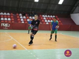 
<a style='margin-left: 5px;' class='btn btn-xs btn-social btn-facebook' href='https://www.facebook.com/sharer/sharer.php?u=https://www.boladovale.com.br/imgs/800-800-90/conteudo/fotos/1248/img6154.jpg' rel='popup' data-width='500' data-height='400'><i class='fa fa-facebook'></i>Compartilhar <span class='hidden-xs'>no Facebook</span>
</a> 
<a class='btn btn-default btn-xs' target='_blank' href='imgs/800-800-90/conteudo/fotos/1248/img6154.jpg'>
<span class='glyphicon glyphicon-cloud-download'></span> Salvar
</a> 
<span></span>