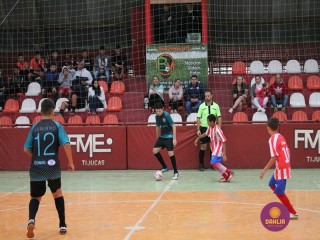 
<a style='margin-left: 5px;' class='btn btn-xs btn-social btn-facebook' href='https://www.facebook.com/sharer/sharer.php?u=https://www.boladovale.com.br/imgs/800-800-90/conteudo/fotos/1250/img6240.jpg' rel='popup' data-width='500' data-height='400'><i class='fa fa-facebook'></i>Compartilhar <span class='hidden-xs'>no Facebook</span>
</a> 
<a class='btn btn-default btn-xs' target='_blank' href='imgs/800-800-90/conteudo/fotos/1250/img6240.jpg'>
<span class='glyphicon glyphicon-cloud-download'></span> Salvar
</a> 
<span></span>