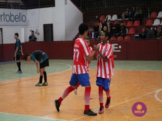 
<a style='margin-left: 5px;' class='btn btn-xs btn-social btn-facebook' href='https://www.facebook.com/sharer/sharer.php?u=https://www.boladovale.com.br/imgs/800-800-90/conteudo/fotos/1250/img6248.jpg' rel='popup' data-width='500' data-height='400'><i class='fa fa-facebook'></i>Compartilhar <span class='hidden-xs'>no Facebook</span>
</a> 
<a class='btn btn-default btn-xs' target='_blank' href='imgs/800-800-90/conteudo/fotos/1250/img6248.jpg'>
<span class='glyphicon glyphicon-cloud-download'></span> Salvar
</a> 
<span></span>