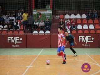 
<a style='margin-left: 5px;' class='btn btn-xs btn-social btn-facebook' href='https://www.facebook.com/sharer/sharer.php?u=https://www.boladovale.com.br/imgs/800-800-90/conteudo/fotos/1250/img6251.jpg' rel='popup' data-width='500' data-height='400'><i class='fa fa-facebook'></i>Compartilhar <span class='hidden-xs'>no Facebook</span>
</a> 
<a class='btn btn-default btn-xs' target='_blank' href='imgs/800-800-90/conteudo/fotos/1250/img6251.jpg'>
<span class='glyphicon glyphicon-cloud-download'></span> Salvar
</a> 
<span></span>