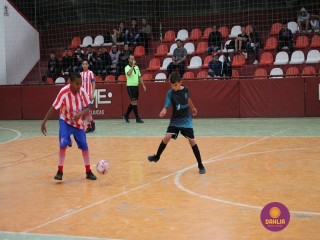 
<a style='margin-left: 5px;' class='btn btn-xs btn-social btn-facebook' href='https://www.facebook.com/sharer/sharer.php?u=https://www.boladovale.com.br/imgs/800-800-90/conteudo/fotos/1250/img6303.jpg' rel='popup' data-width='500' data-height='400'><i class='fa fa-facebook'></i>Compartilhar <span class='hidden-xs'>no Facebook</span>
</a> 
<a class='btn btn-default btn-xs' target='_blank' href='imgs/800-800-90/conteudo/fotos/1250/img6303.jpg'>
<span class='glyphicon glyphicon-cloud-download'></span> Salvar
</a> 
<span></span>
