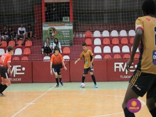 
<a style='margin-left: 5px;' class='btn btn-xs btn-social btn-facebook' href='https://www.facebook.com/sharer/sharer.php?u=https://www.boladovale.com.br/imgs/800-800-90/conteudo/fotos/1251/img6385.jpg' rel='popup' data-width='500' data-height='400'><i class='fa fa-facebook'></i>Compartilhar <span class='hidden-xs'>no Facebook</span>
</a> 
<a class='btn btn-default btn-xs' target='_blank' href='imgs/800-800-90/conteudo/fotos/1251/img6385.jpg'>
<span class='glyphicon glyphicon-cloud-download'></span> Salvar
</a> 
<span></span>
