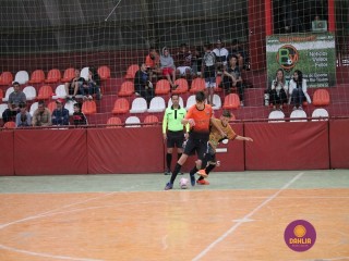 
<a style='margin-left: 5px;' class='btn btn-xs btn-social btn-facebook' href='https://www.facebook.com/sharer/sharer.php?u=https://www.boladovale.com.br/imgs/800-800-90/conteudo/fotos/1251/img6400.jpg' rel='popup' data-width='500' data-height='400'><i class='fa fa-facebook'></i>Compartilhar <span class='hidden-xs'>no Facebook</span>
</a> 
<a class='btn btn-default btn-xs' target='_blank' href='imgs/800-800-90/conteudo/fotos/1251/img6400.jpg'>
<span class='glyphicon glyphicon-cloud-download'></span> Salvar
</a> 
<span></span>