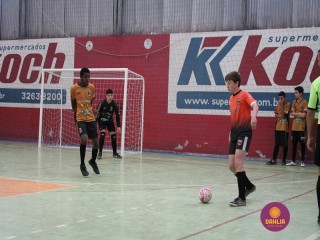 
<a style='margin-left: 5px;' class='btn btn-xs btn-social btn-facebook' href='https://www.facebook.com/sharer/sharer.php?u=https://www.boladovale.com.br/imgs/800-800-90/conteudo/fotos/1251/img6402.jpg' rel='popup' data-width='500' data-height='400'><i class='fa fa-facebook'></i>Compartilhar <span class='hidden-xs'>no Facebook</span>
</a> 
<a class='btn btn-default btn-xs' target='_blank' href='imgs/800-800-90/conteudo/fotos/1251/img6402.jpg'>
<span class='glyphicon glyphicon-cloud-download'></span> Salvar
</a> 
<span></span>