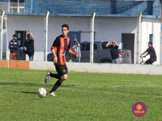 
<a style='margin-left: 5px;' class='btn btn-xs btn-social btn-facebook' href='https://www.facebook.com/sharer/sharer.php?u=https://www.boladovale.com.br/imgs/800-800-90/conteudo/fotos/1252/img0508.jpg' rel='popup' data-width='500' data-height='400'><i class='fa fa-facebook'></i>Compartilhar <span class='hidden-xs'>no Facebook</span>
</a> 
<a class='btn btn-default btn-xs' target='_blank' href='imgs/800-800-90/conteudo/fotos/1252/img0508.jpg'>
<span class='glyphicon glyphicon-cloud-download'></span> Salvar
</a> 
<span></span>