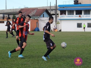 
<a style='margin-left: 5px;' class='btn btn-xs btn-social btn-facebook' href='https://www.facebook.com/sharer/sharer.php?u=https://www.boladovale.com.br/imgs/800-800-90/conteudo/fotos/1252/img0543.jpg' rel='popup' data-width='500' data-height='400'><i class='fa fa-facebook'></i>Compartilhar <span class='hidden-xs'>no Facebook</span>
</a> 
<a class='btn btn-default btn-xs' target='_blank' href='imgs/800-800-90/conteudo/fotos/1252/img0543.jpg'>
<span class='glyphicon glyphicon-cloud-download'></span> Salvar
</a> 
<span></span>