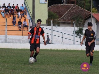 
<a style='margin-left: 5px;' class='btn btn-xs btn-social btn-facebook' href='https://www.facebook.com/sharer/sharer.php?u=https://www.boladovale.com.br/imgs/800-800-90/conteudo/fotos/1252/img0548.jpg' rel='popup' data-width='500' data-height='400'><i class='fa fa-facebook'></i>Compartilhar <span class='hidden-xs'>no Facebook</span>
</a> 
<a class='btn btn-default btn-xs' target='_blank' href='imgs/800-800-90/conteudo/fotos/1252/img0548.jpg'>
<span class='glyphicon glyphicon-cloud-download'></span> Salvar
</a> 
<span></span>